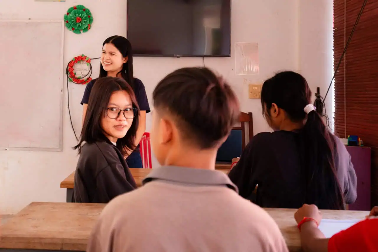 Kulen Outreach Secondary School Students Learning